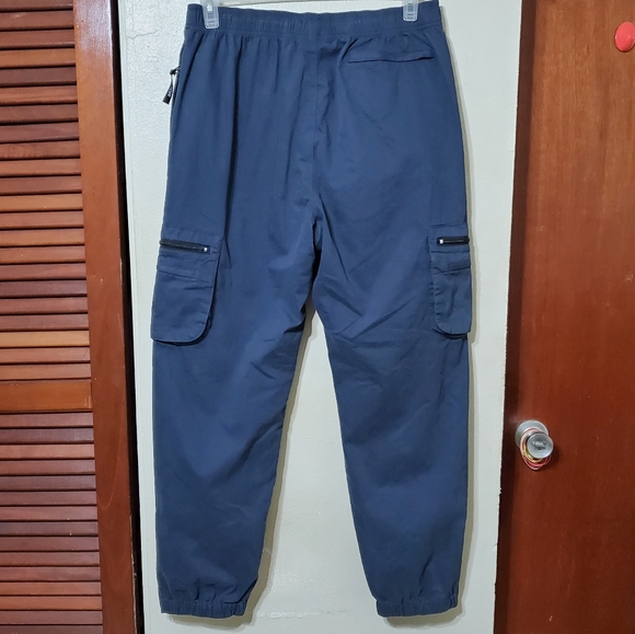 S O L D...NWOT Stussy big pocket nylon pants - Picture 3 of 12